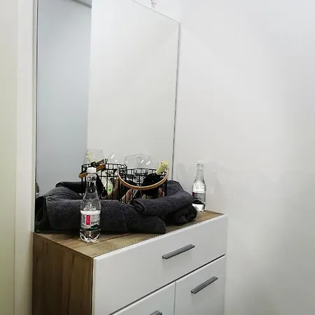 Coresi Studio M1 Apartment